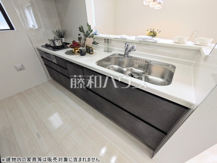 3号棟　キッチン　【三鷹市大沢２丁目】／撮影日2025/12/06