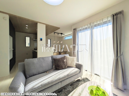 3号棟　リビング　【三鷹市大沢２丁目】／撮影日2025/12/06