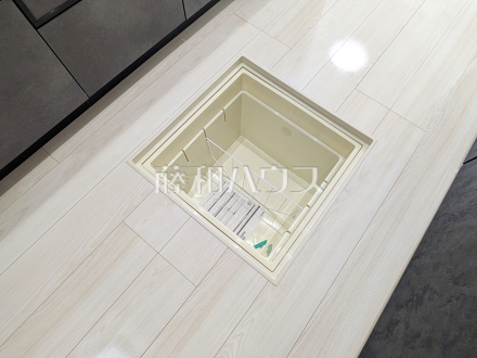 3号棟　床下収納　【三鷹市大沢２丁目】／撮影日2025/12/06