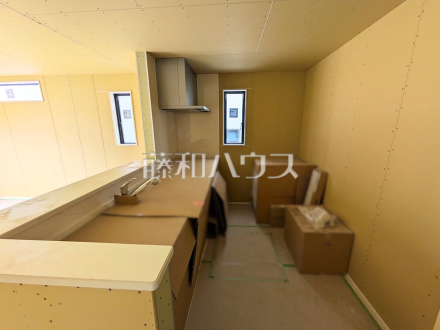 6号棟　キッチン（施工中）　【三鷹市大沢２丁目】／撮影日2026/06/21