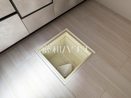 11号棟　床下収納　【三鷹市大沢２丁目】／撮影日2026/02/01