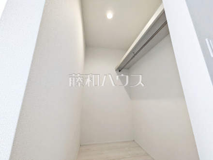 14号棟　ウォークインクローゼット　【三鷹市大沢２丁目】／撮影日2026/06/01