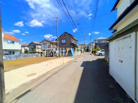 接道状況および現場風景　【小平市小川町１丁目】 平日のご案内も可能です。まずはお気軽にお問合せ下さいませ。 ／撮影日2025/09/02
