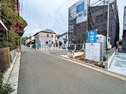 接道状況および現場風景　【小平市鈴木町１丁目】 平日のご案内も可能です。まずはお気軽にお問合せ下さいませ。 ／撮影日2025/11/06