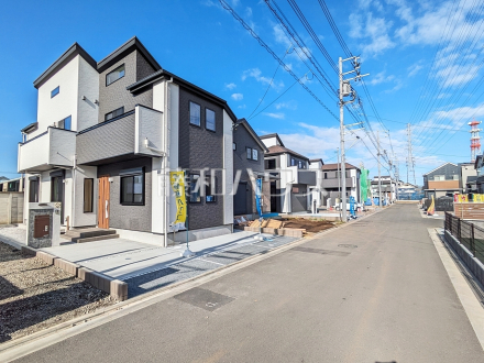 接道状況および現場風景　【小平市小川町１丁目】／撮影日2025/12/16