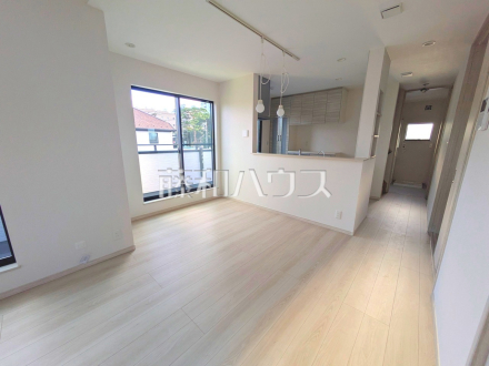 6号棟　リビング　【小平市小川町１丁目】／撮影日2025/09/14