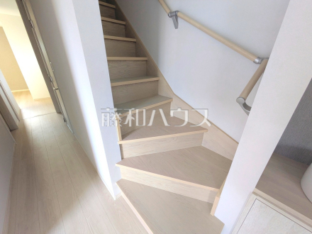 6号棟　階段　【小平市小川町１丁目】／撮影日2025/09/14