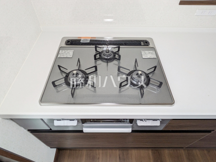 8号棟　3口ガスコンロ　【小平市小川町１丁目】／撮影日2025/10/21