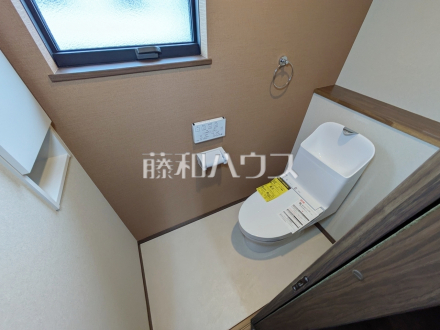 8号棟　トイレ　【小平市小川町１丁目】／撮影日2025/10/21