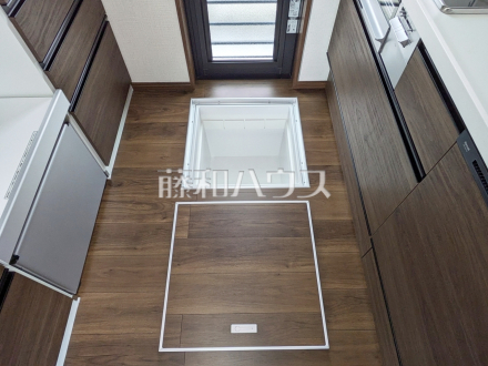 8号棟　床下収納　【小平市小川町１丁目】／撮影日2025/10/21