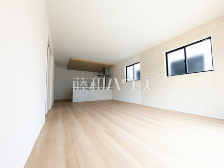 10号棟　リビング　【日野市平山４丁目】／撮影日2026/03/30