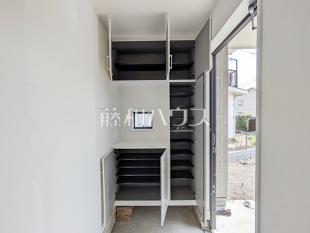 B号棟　玄関収納　【日野市落川】／撮影日2026/04/06