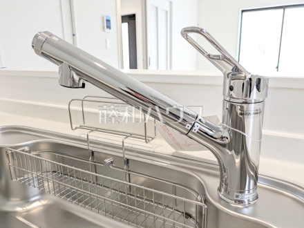 B号棟　一体型浄水器　【日野市落川】　いつでもおいしいお水が飲める浄水器一体型水栓も完備　／撮影日2026/04/06