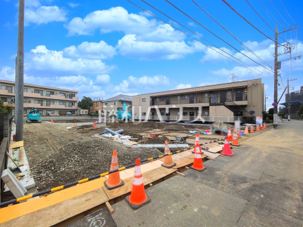 接道状況および現場風景　【日野市日野本町６丁目】平日のご案内も可能です。まずはお気軽にお問合せ下さいませ。／撮影日2025/11/02