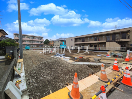 現地写真　【日野市日野本町６丁目】駅より徒歩９分、この恵まれたロケーションによる幸福感は、毎朝の通勤時にしっかりと感じられるのではないでしょうか。／撮影日2025/11/02