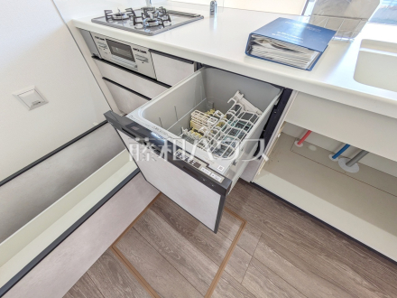 食器洗浄乾燥機　 ビルトイン食洗機は毎日の家事を軽減させてくれます。またワークトップも広々使え機能性も向上します。 ／撮影日2026/01/16