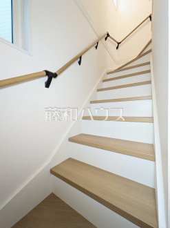 2号棟　階段　【国立市西２丁目】／撮影日2025/12/09