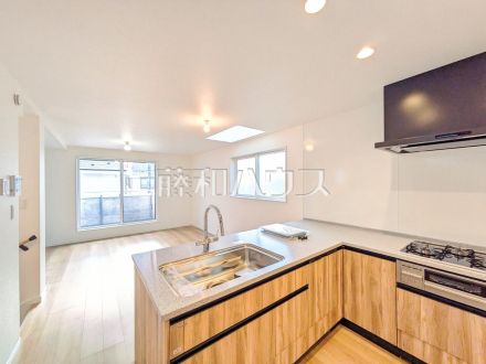 2号棟　キッチン　【国立市西２丁目】／撮影日2025/12/11