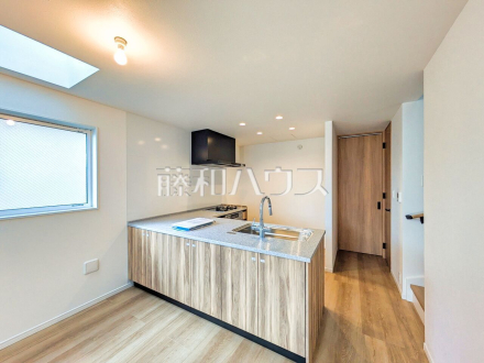 2号棟　キッチン　【国立市西２丁目】／撮影日2025/12/11