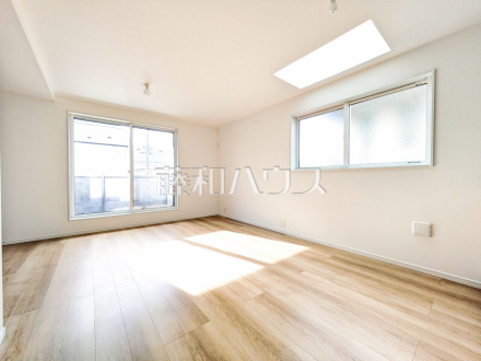 2号棟　リビング　【国立市西２丁目】／撮影日2025/12/11