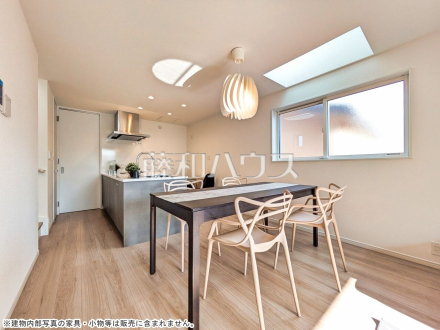 3号棟　リビング　【国立市西２丁目】／撮影日2025/12/11