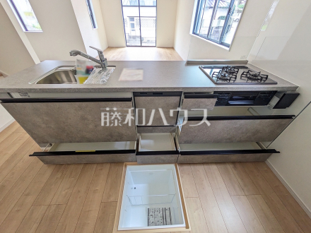 キッチン収納・床下収納　【福岡市東区香住ヶ丘５丁目】／撮影日2025/09/26