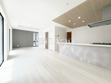 8号棟　リビング　【清瀬市中里４丁目】／撮影日2026/04/13