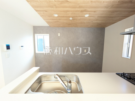 4号棟　キッチン　【春日井市西高山町２丁目】／撮影日2026/03/08