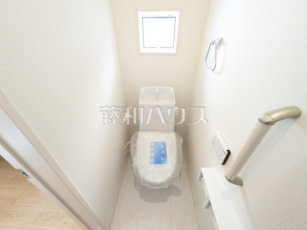 4号棟　トイレ　【春日井市西高山町２丁目】／撮影日2026/03/08