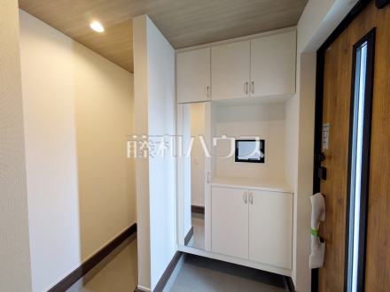 15号棟　玄関　【新座市池田４丁目】／撮影日2025/12/13