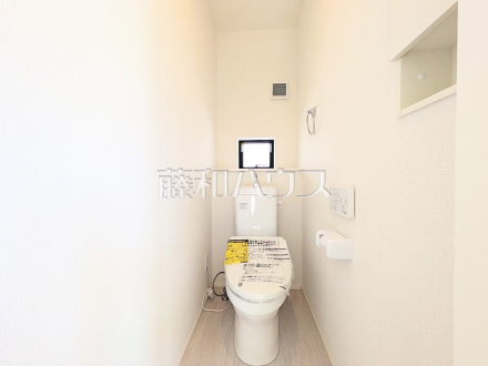 18号棟　トイレ　【新座市池田４丁目】／撮影日2025/11/15