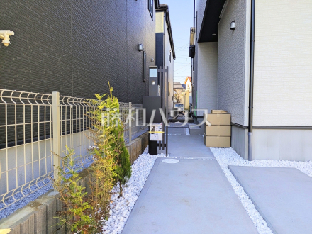 19号棟　玄関　【新座市池田４丁目】／撮影日2025/11/21