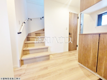 ※完成施工例※手摺付き階段　【朝霞市三原４丁目】／撮影日2025/03/17