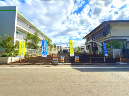 現地写真　【日野市多摩平３丁目】周辺は落ち着いた雰囲気の住宅地です。小さなお子様がいるご家庭も安心です。／撮影日2025/10/27