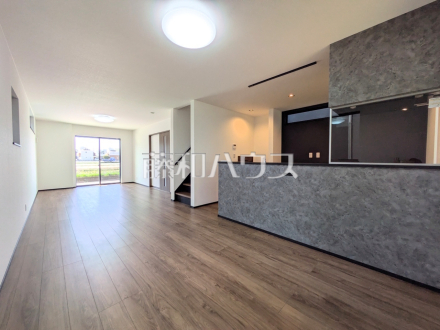 2号棟　リビング　【三鷹市北野２丁目】／撮影日2026/03/01