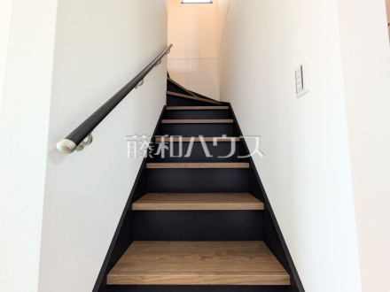 2号棟　階段　【三鷹市北野２丁目】／撮影日2026/03/01