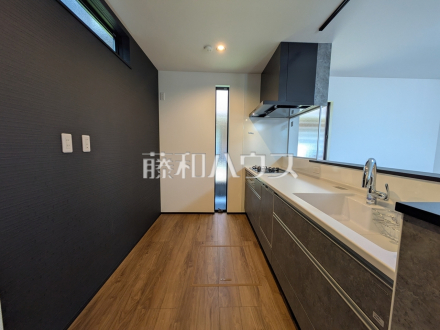 2号棟　キッチン　【三鷹市北野２丁目】／撮影日2026/03/01