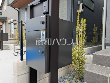 3号棟　TVモニター付きインターホン・郵便ポスト・宅配ボックス　【三鷹市北野２丁目】／撮影日2026/03/16