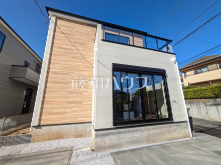 ≪外観≫ 建物のプレゼンをさせていただきますので、実際の完成イメージを思い描いていただくことができます。お気軽にお問合せ下さい。 【狛江市岩戸南３丁目】／撮影日2025/12/08