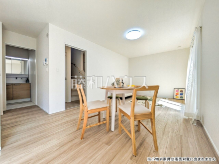 明るく開放的なリビング　【清瀬市中里３丁目】／撮影日2026/03/17