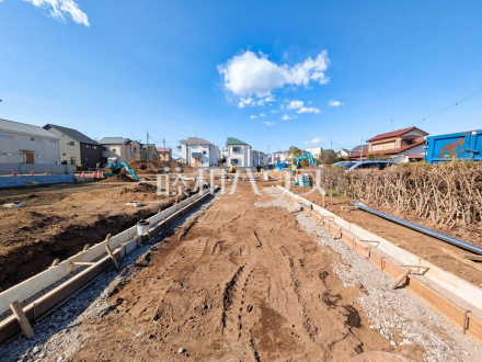 現場風景【東久留米市下里２丁目】 建物のプレゼンをさせていただきますので、実際の完成イメージを思い描いていただくことができます。お気軽にお問合せ下さい。 ／撮影日2026/01/30