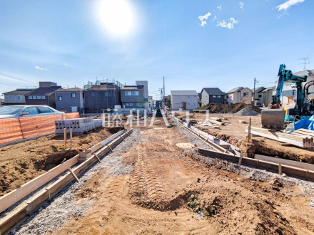接道状況および現場風景　【東久留米市下里２丁目】 物件の事、諸費用の事など、小さな疑問もお気軽にご連絡・ご相談下さい。 ／撮影日2026/01/30