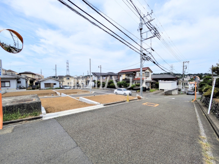 接道状況および現場風景　【多摩市連光寺２丁目】／撮影日2026/07/31