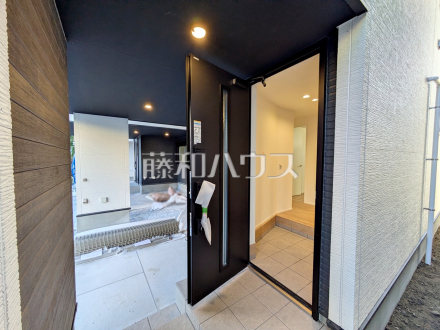 1号棟　玄関　【立川市錦町２丁目】／撮影日2026/01/11