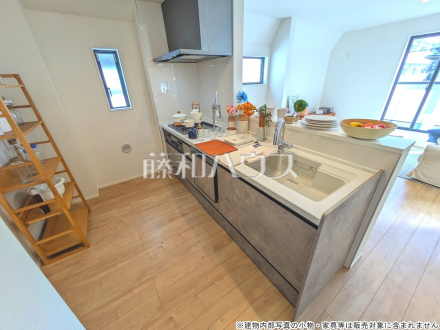 1号棟　キッチン　【立川市錦町２丁目】／撮影日2026/02/28