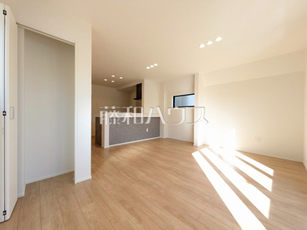 1号棟　リビング　【立川市錦町２丁目】／撮影日2026/01/13