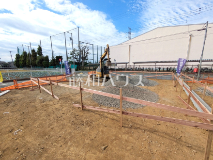 ≪4号棟　外観≫まだまだ建築中ですが、ぜひ現地をご覧になりませんか？基礎・上棟の状態は建築中にしかご覧になれません！ 　【府中市日新町４丁目】／撮影日2025/10/10