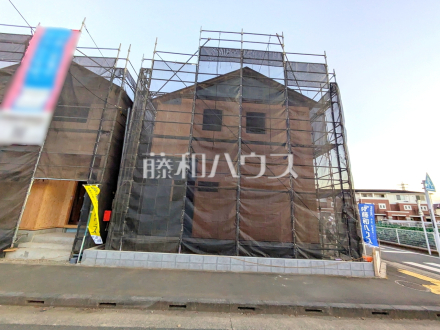 ≪4号棟　外観≫周辺は落ち着いた雰囲気の住宅地です。小さなお子様がいるご家庭も安心です。　【府中市日新町４丁目】／撮影日2025/11/28