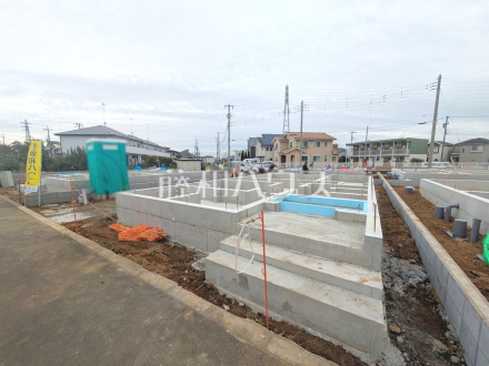 ≪5号棟　外観≫ご家族のコミュニケーションが広がるリビングイン階段のプラン♪【府中市日新町４丁目】／撮影日2025/10/31