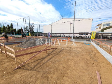 ≪5号棟　外観≫ご家族のコミュニケーションが広がるリビングイン階段のプラン♪【府中市日新町４丁目】／撮影日2025/10/10